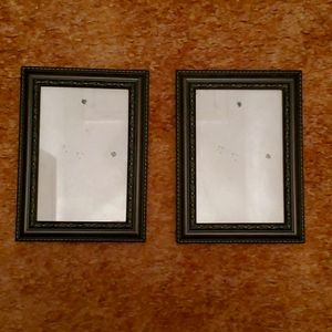 Set of 2 Frames